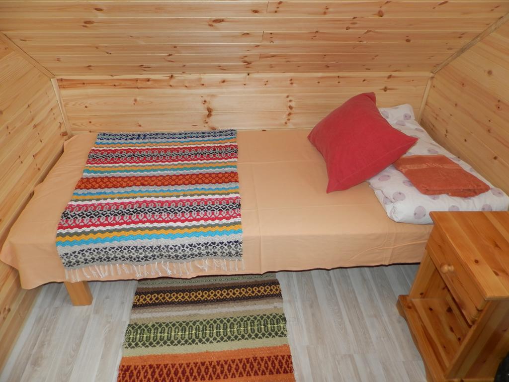 Ala-Laugu Holiday Home Leisi Exterior foto